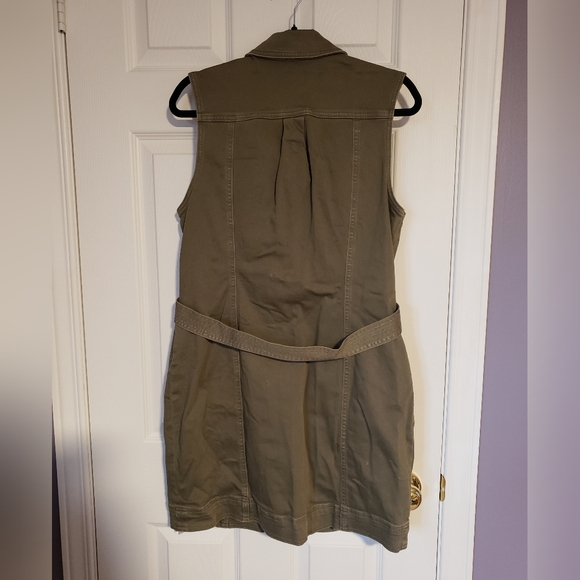 Brand new olive green utility dress with pockets and belt, button up closure - Picture 6 of 9